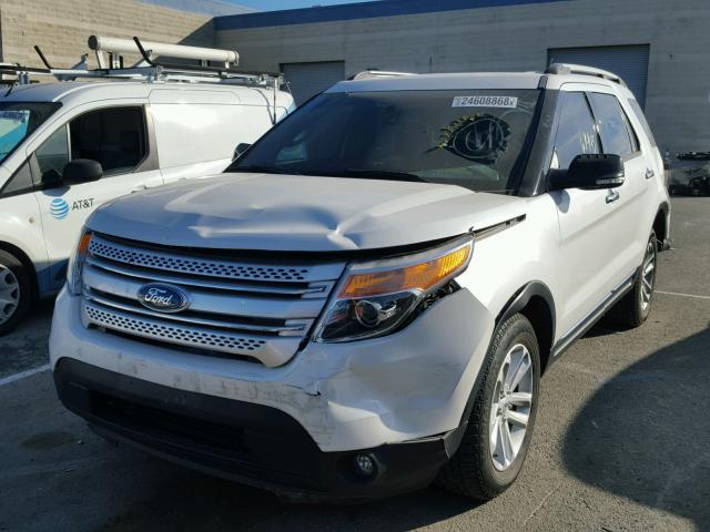 1FM5K7D92EGA13666 - 2014 FORD EXPLORER X WHITE photo 2