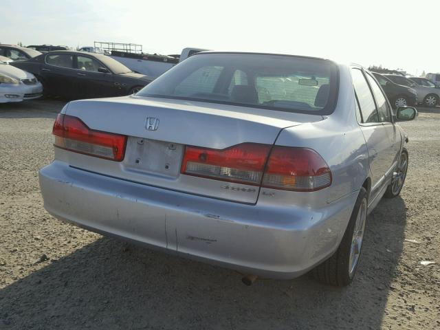 1HGCG65532A079677 - 2002 HONDA ACCORD LX SILVER photo 4