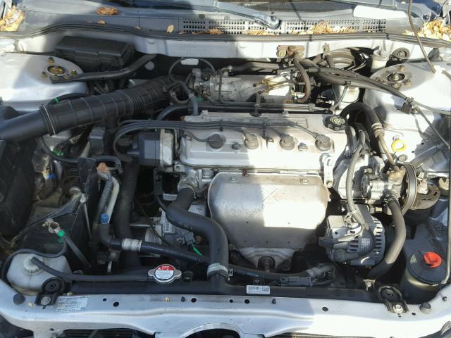 1HGCG65532A079677 - 2002 HONDA ACCORD LX SILVER photo 7