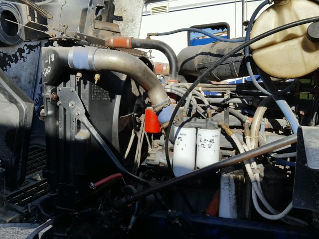 1M1AA13Y2VW071522 - 1997 MACK 600 CH600 WHITE photo 7