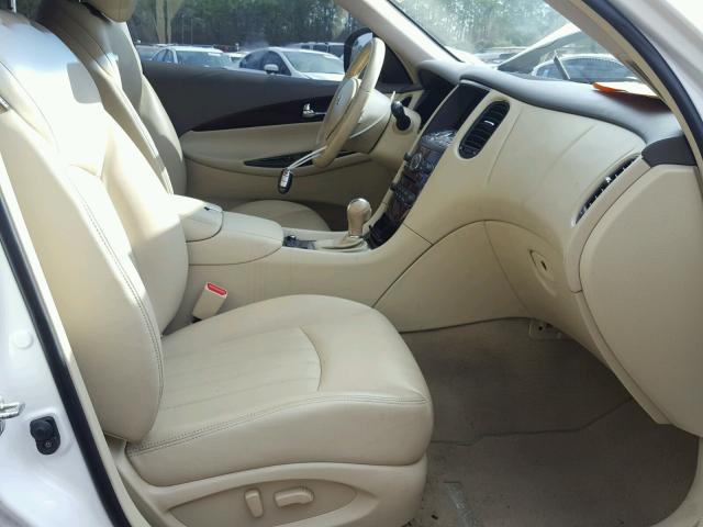 JN1AJ0HP0BM801982 - 2011 INFINITI EX35 BASE WHITE photo 5