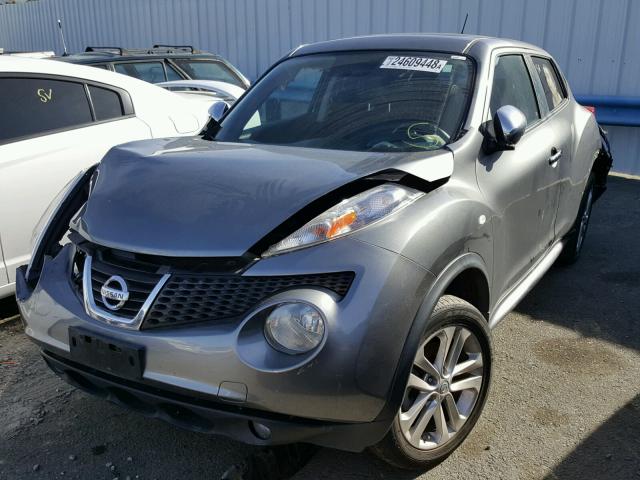 JN8AF5MV0DT205381 - 2013 NISSAN JUKE S GRAY photo 2