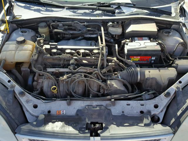 1FAFP38ZX5W181175 - 2005 FORD FOCUS ZX4 SILVER photo 7