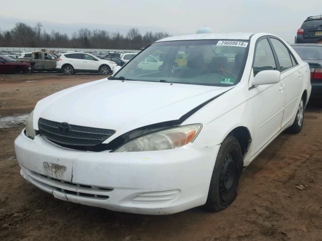 4T1BE32K83U126805 - 2003 TOYOTA CAMRY LE WHITE photo 2