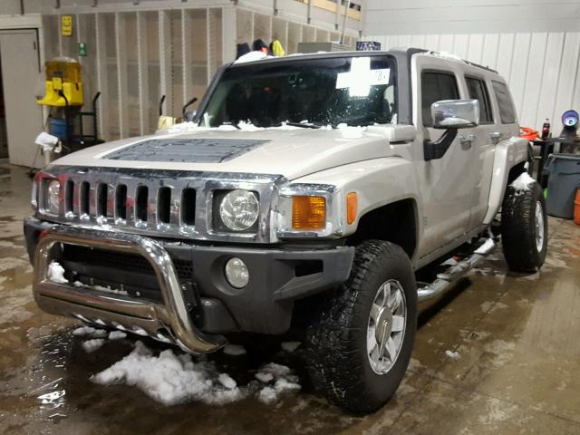 5GTDN136268142376 - 2006 HUMMER H3 TAN photo 2