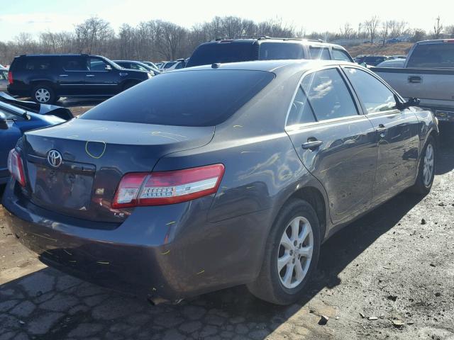 4T1BF3EK4BU584543 - 2011 TOYOTA CAMRY BASE GRAY photo 4