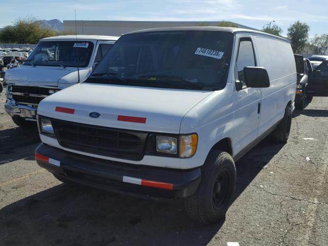 1FTRE14271HA65392 - 2001 FORD ECONOLINE WHITE photo 2