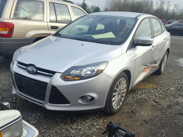 1FAHP3J28CL436281 - 2012 FORD FOCUS TITA SILVER photo 2