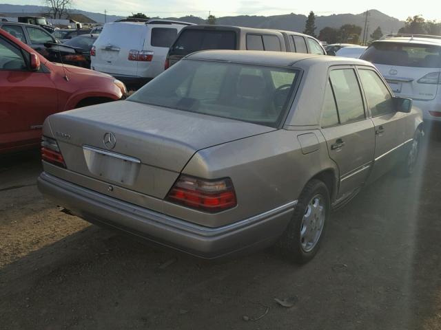 WDBEA32E5RC144568 - 1994 MERCEDES-BENZ E 320 BEIGE photo 4