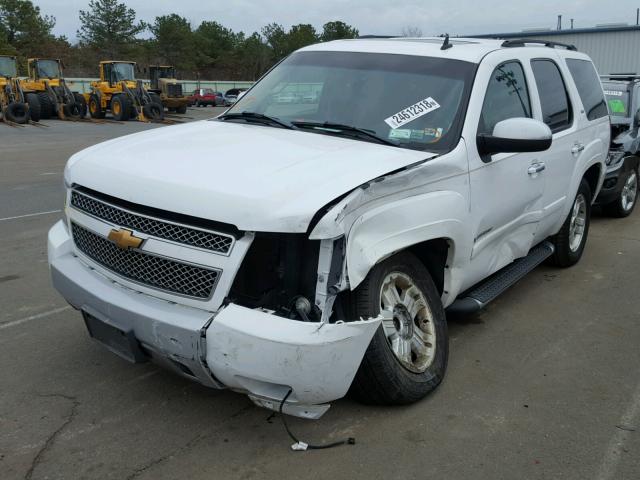 1GNFC13J67R362925 - 2007 CHEVROLET TAHOE C150 WHITE photo 2