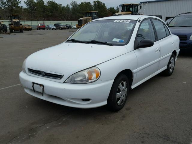 KNADC123816043776 - 2001 KIA RIO WHITE photo 2