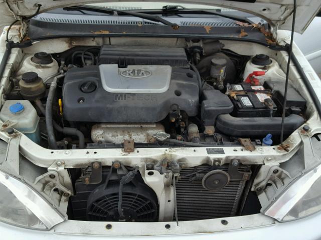 KNADC123816043776 - 2001 KIA RIO WHITE photo 7