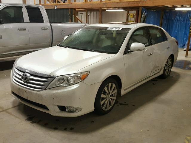 4T1BK3DB0BU384417 - 2011 TOYOTA AVALON BAS 白色 照片 2