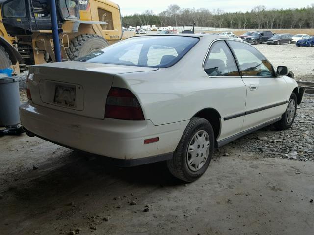 1HGCD7133SA002794 - 1995 HONDA ACCORD LX WHITE photo 4