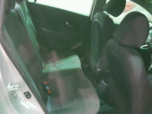 KNADM4A38G6695242 - 2016 KIA RIO LX Արծաթագույն լուսանկար 6