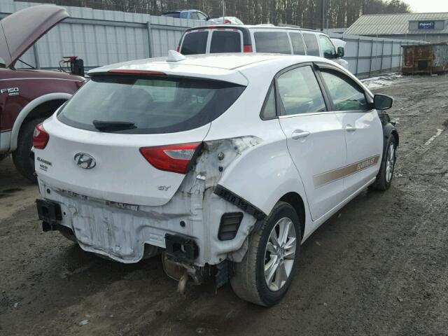 KMHD35LE5DU061724 - 2013 HYUNDAI ELANTRA GT WHITE photo 4