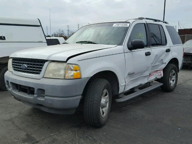 1FMDU62E02ZA48383 - 2002 FORD EXPLORER X WHITE photo 2