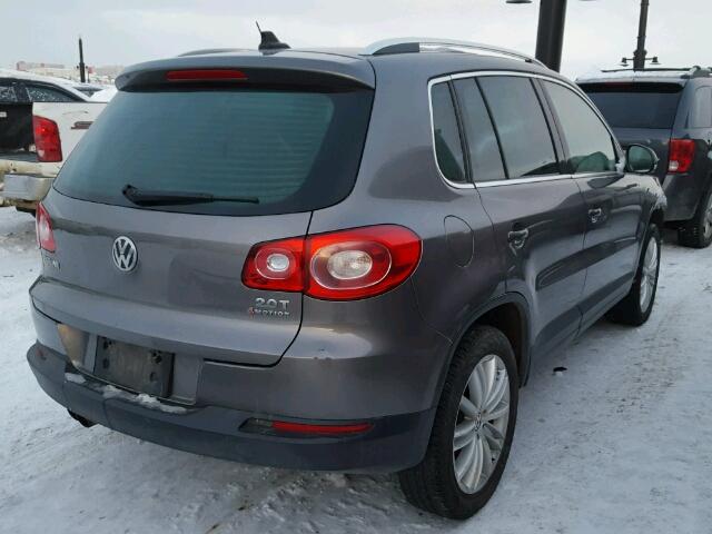 WVGBV95N99W545400 - 2009 VOLKSWAGEN TIGUAN SE SILVER photo 4