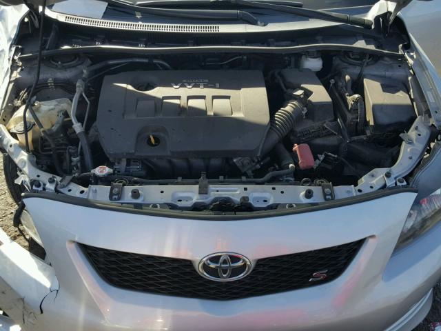 1NXBU4EE5AZ189484 - 2010 TOYOTA COROLLA BA SILVER photo 7