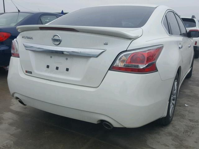 1N4AL3AP6FC298172 - 2015 NISSAN ALTIMA 2.5 WHITE photo 4