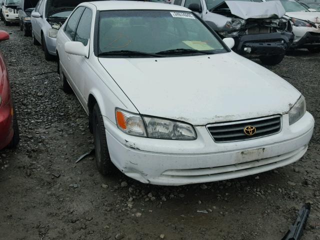 JT2BG22K9Y0453469 - 2000 TOYOTA CAMRY CE WHITE photo 1