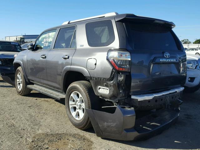 JTEBU5JR5G5364592 - 2016 TOYOTA 4RUNNER SR CHARCOAL photo 3