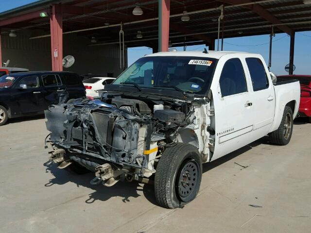 3GCEC13087G504543 - 2007 CHEVROLET SILVERADO WHITE photo 2