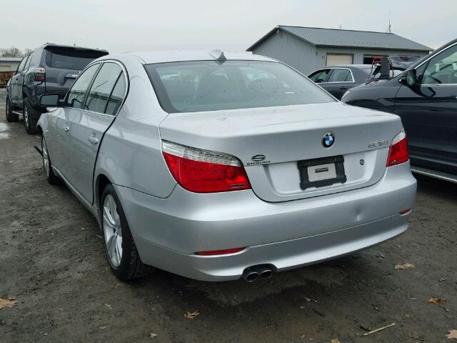 WBANV1C57AC158479 - 2010 BMW 528 XI SILVER photo 3