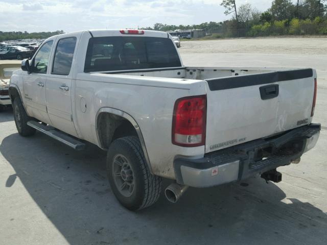 1GTHK23607F541792 - 2007 GMC SIERRA K25 WHITE photo 3