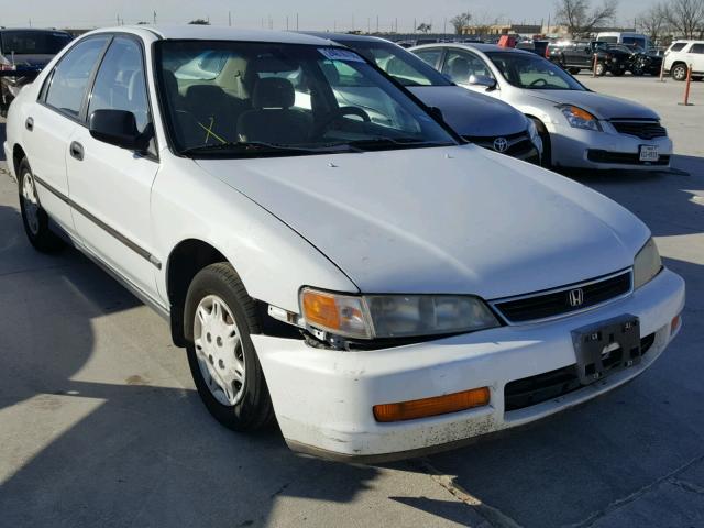 1HGCD5626TA063353 - 1996 HONDA ACCORD DX WHITE photo 1