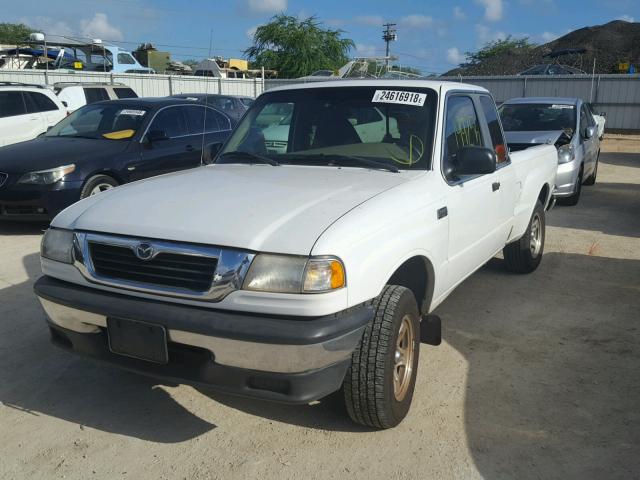 4F4YR16V8XTM26973 - 1999 MAZDA B3000 CAB WHITE photo 2