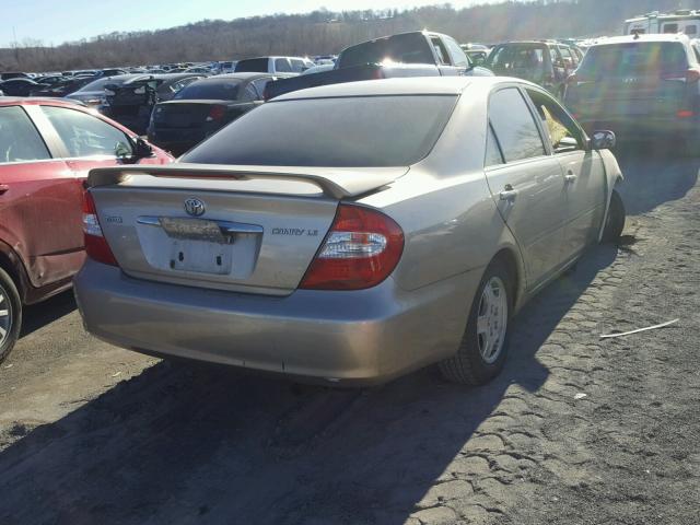 4T1BE32K42U570598 - 2002 TOYOTA CAMRY LE GOLD photo 4