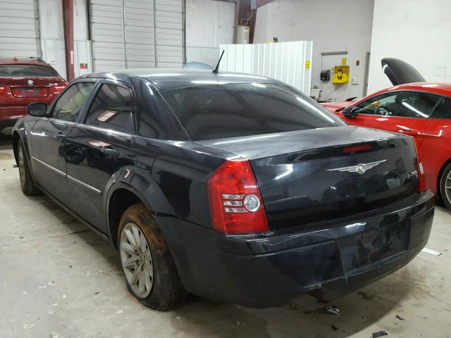 2C3KA43R48H250893 - 2008 CHRYSLER 300 LX BLACK photo 3