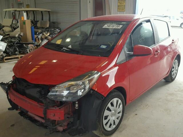 VNKKTUD37FA041375 - 2015 TOYOTA YARIS RED photo 2