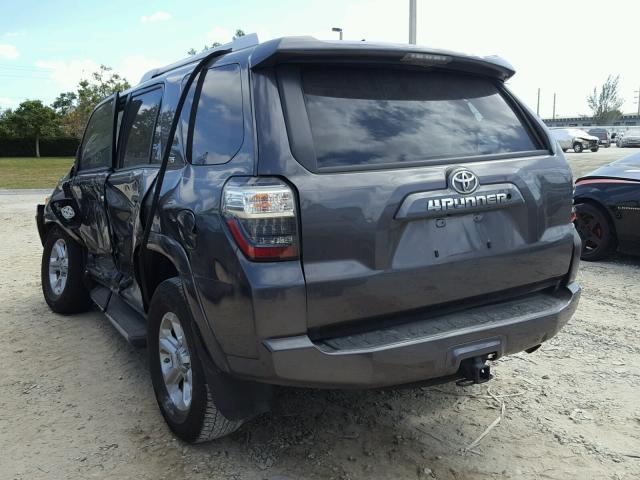 JTEZU5JR0F5093776 - 2015 TOYOTA 4RUNNER SR GRAY photo 3