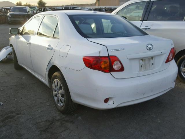 1NXBU4EEXAZ296286 - 2010 TOYOTA COROLLA BA WHITE photo 3