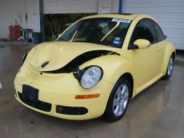 3VWRW31C27M513318 - 2007 VOLKSWAGEN NEW BEETLE 黄色 照片 2