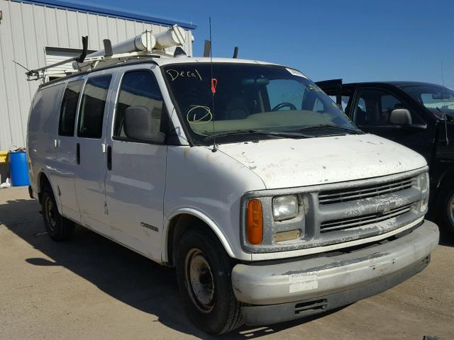 1GCFG25W321112884 - 2002 CHEVROLET EXPRESS G2 WHITE photo 1