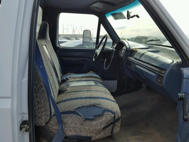 3FEHF26G1VMA21081 - 1997 FORD F250 WHITE photo 5