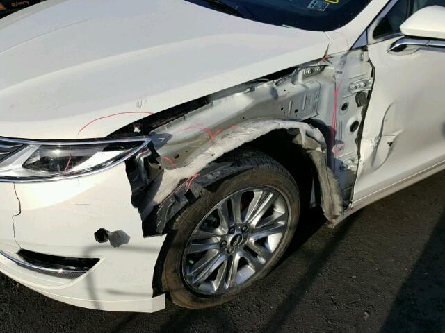 3LN6L2LU1DR816468 - 2013 LINCOLN MKZ HYBRID WHITE photo 9