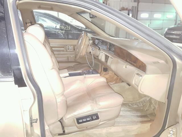 1G4BT5371PR420664 - 1993 BUICK ROADMASTER BEIGE photo 5