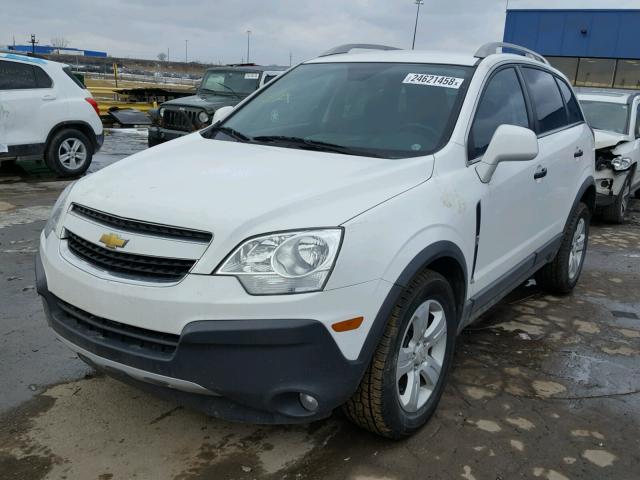 3GNAL2EK1ES533113 - 2014 CHEVROLET CAPTIVA LS WHITE photo 2