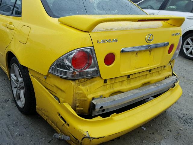 JTHBD182X10012729 - 2001 LEXUS IS 300 YELLOW photo 9