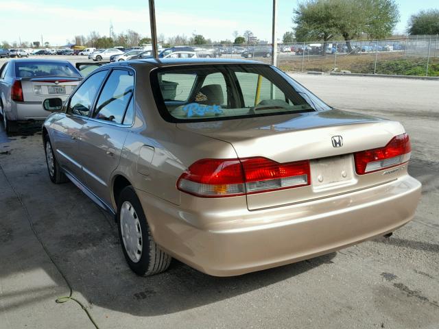 1HGCG56401A061460 - 2001 HONDA ACCORD LX GOLD photo 3