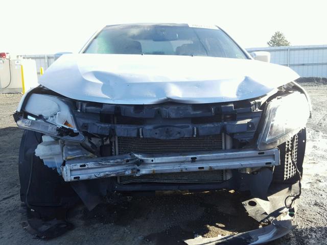 3FAHP0JA2CR285672 - 2012 FORD FUSION SEL SILVER photo 9