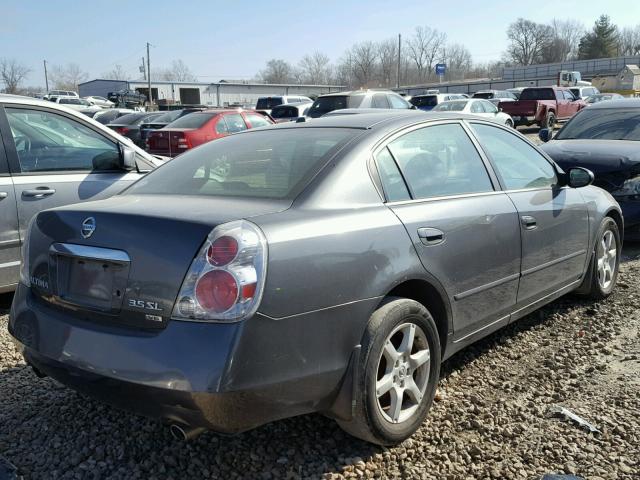 1N4BL11E26C243189 - 2006 NISSAN ALTIMA SE GRAY photo 4