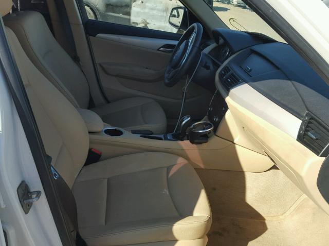 WBAVM1C56EVW54452 - 2014 BMW X1 SDRIVE2 白色 照片 5