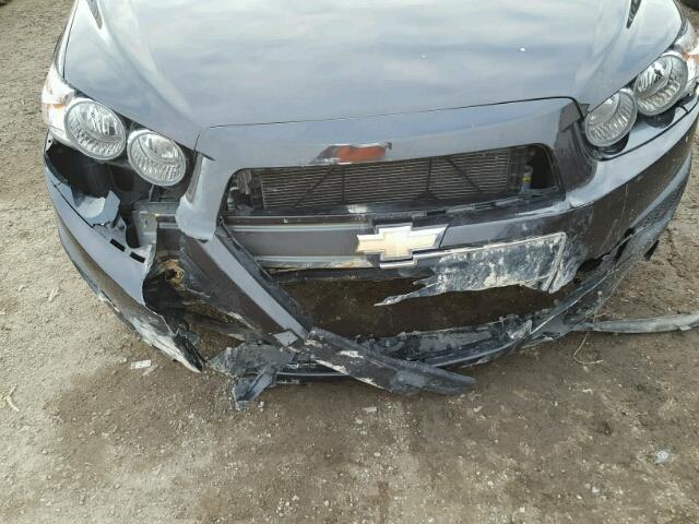 1G1JC5SH6F4128233 - 2015 CHEVROLET SONIC LT BLACK photo 9