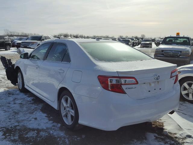 4T1BF1FK1EU804907 - 2014 TOYOTA CAMRY L WHITE photo 3