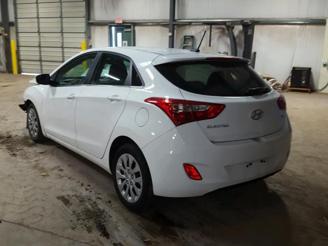 KMHD35LH8GU309754 - 2016 HYUNDAI ELANTRA GT WHITE photo 3